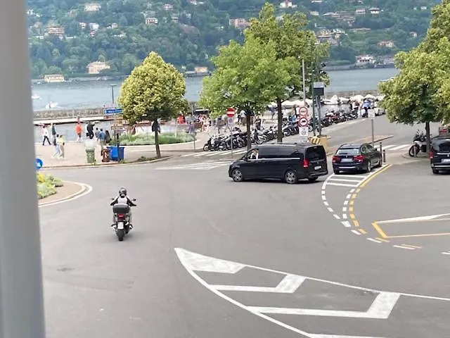 La Terrazza Di Como 0*,  Italia